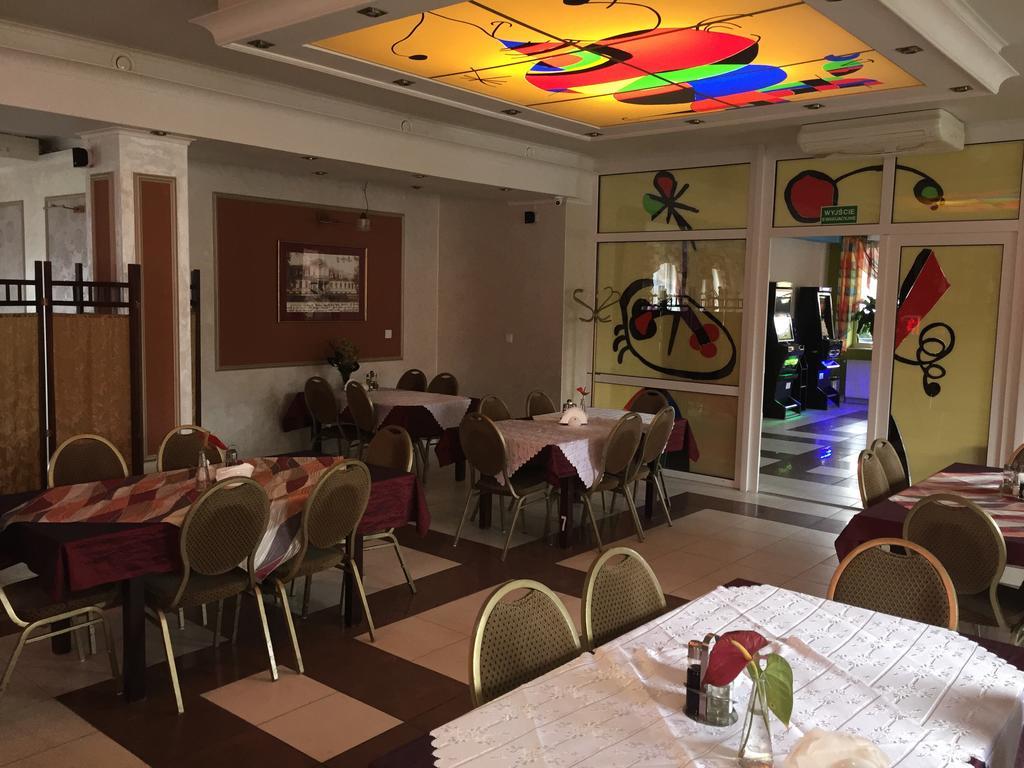 Motel U Olka Boczow エクステリア 写真