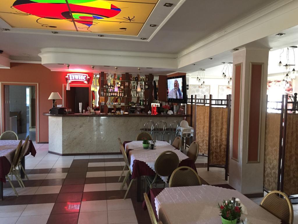 Motel U Olka Boczow エクステリア 写真